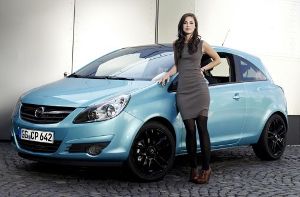 Lena Meyer-Landrut ist das neue Gesicht von Opel Foto: Opel Deutschland