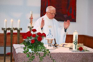 Monsignore Hermann Gebert, hier bei einer Messfeier, ist im Alter von 87 Jahren verstorben. Foto: privat Foto: Schwarzwälder-Bote
