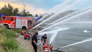 Feuerwehr Friesenheim wälzt Schutterner Baggersee um