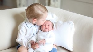 Charlotte und George - royale Geschwisterliebe