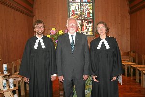 Pfarrer Daniel Hoffmann, Pfarrer Wolfgang Sönning und Pfarrerin Carmen Hoffmann  (von links)  Foto: Adrian Foto: Schwarzwälder-Bote
