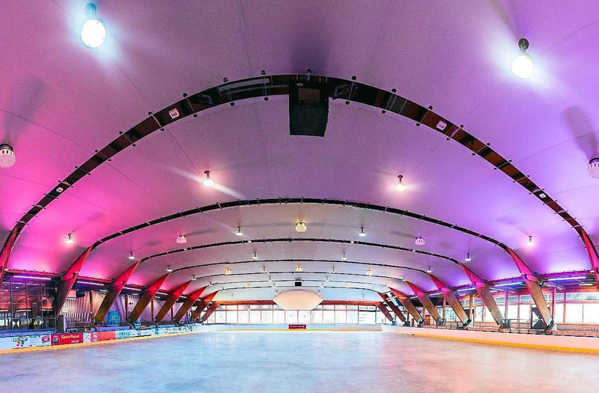 Die Eishalle wird im Winter nun doch genutzt, allerdings nicht zum Schlittschuhfahren, sondern für Inlineskater und Rollschuhfahrer. Foto: Max Günter
