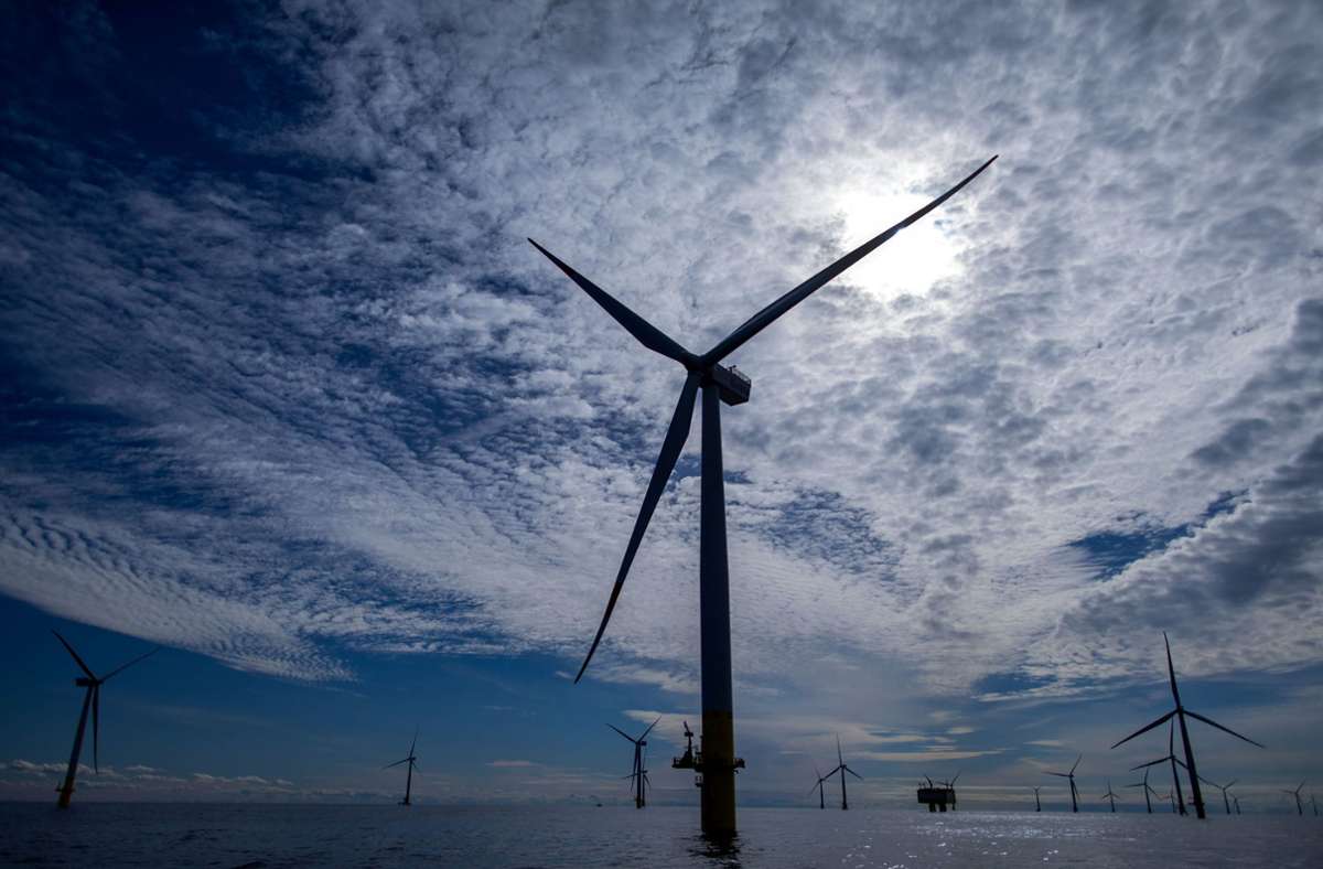 Rund 30 Kilometer nördlich der Insel Rügen betreibt die EnBW bereits den Windpark „Baltic 2“. Jetzt soll vor der Küste Schottlands ein weiterer dazu kommen. Foto: dpa/Jens Büttner