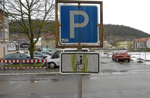 Behinderten-Parkplätze wie hier am Horber Flößerwasen dürfen nur noch mit neuem Berechtigungsausweis genutzt werden.  Foto: Ganswind
