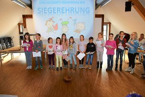 Mit Urkunden ausgezeichnet: Die Kinder sind die besten Vorleser der Hans-Holzwarth-Grundschule. Foto: Steinmetz Foto: Schwarzwälder-Bote