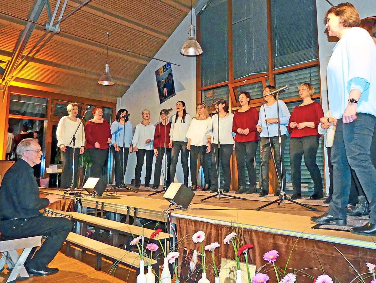 Beim Konzert der Chor-y-Feen im Jahr 2018 war noch was los im Haus der Pfarrgemeinde in Oberwolfach.  Archivfoto: Haas