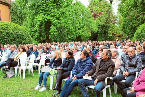 Eindrucksvolle Kulisse: Mehr als 350 Zuhörer sind zum Jubiläumskonzert der Dotternhausener Musiker gekommen. Foto: Schwarzwälder Bote