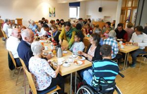 Beim Gemeindefrühstück wird die Gemeinschaft untereinander und mit Gott gepflegt.Foto: Gemeinde Foto: Schwarzwälder Bote