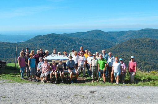 Rund 35 Wanderfreunde nahmen am Sonntag an der Eröffnungswanderung der AugenBlick-Runde teil. Foto: Rick Eichner Foto: Schwarzwälder Bote