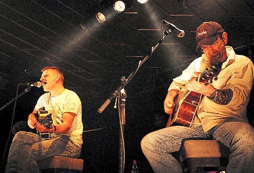 Die Lokalmatadoren PJ & Harry sind bei der  Acoustic-Night  dabei.  Foto: Veranstalter Foto: Schwarzwälder-Bote