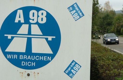 Die A 98 ist unumstritten, doch die provisorische Autobahnabfahrt sorgt seit langem für Unmut. Foto: dpa