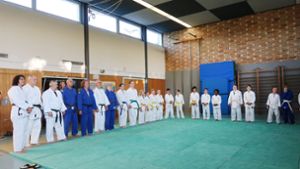 Fritz Gebert  für seine Verdienste im Judo mit dem 2. Dan belohnt