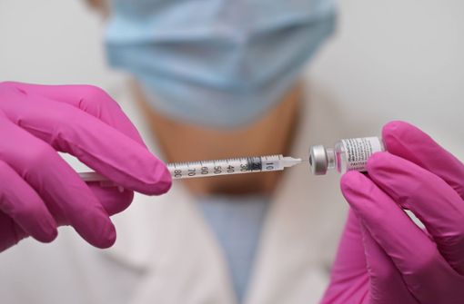 Beschäftigte im Gesundheitswesen müssen sich in Frankreich impfen lassen. Foto: imago images/Shotshop/Iordache Magdalena