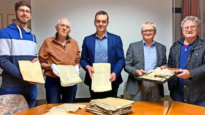 455 Jahre alte Dokumente im Kirchenarchiv in Schuttern entdeckt