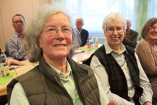 Helga Grießhaber (links) und Helga Henning sind für den SKM seit zehn Jahren als Rechtliche Betreuerinnen im Ehrenamt tätig.  Foto: Heinig Foto: Schwarzwälder Bote