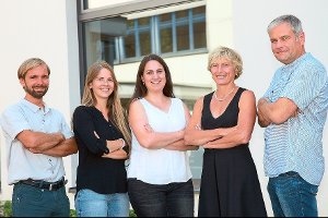 Schulleiterin Susanne Galla (Zweite von rechts) und ihre neuen Kollegen.  Foto: Schule Foto: Schwarzwälder-Bote
