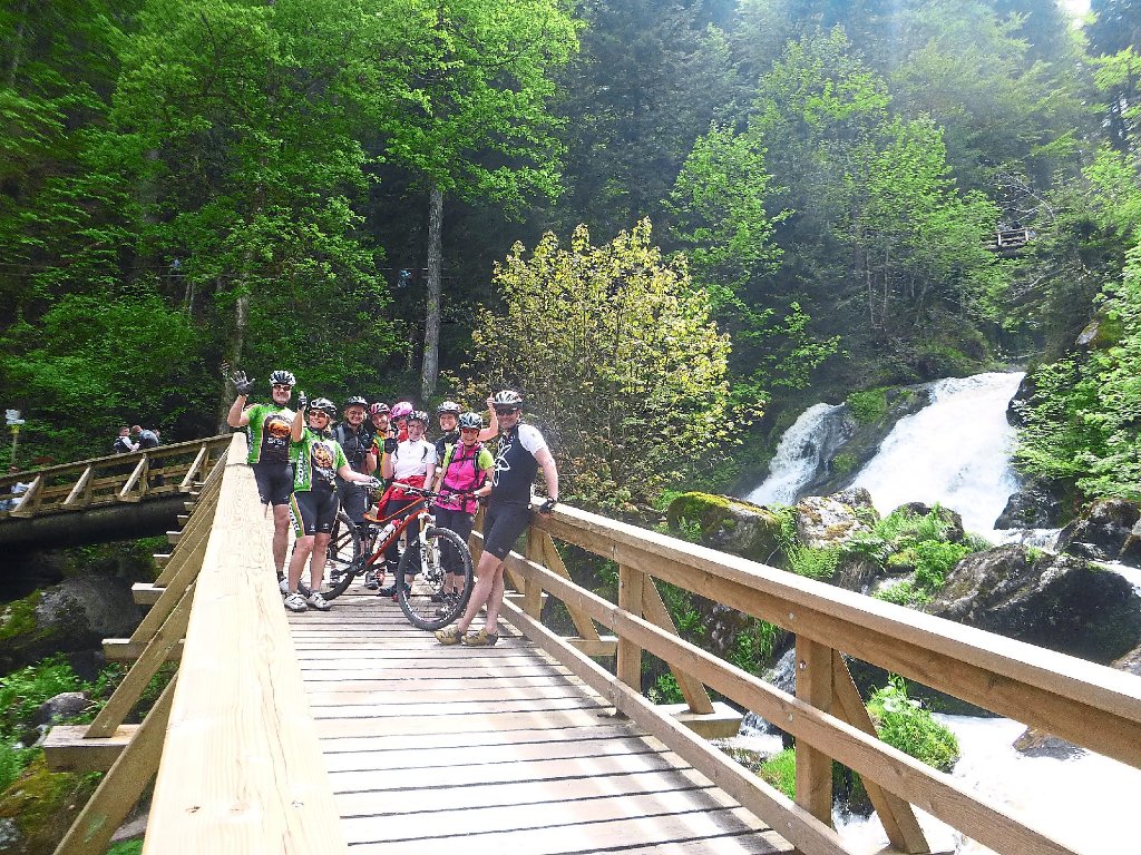 Beim Cappuccino-Bike-Treff führte die Tour über die Adelheid zu den Triberger Wasserfällen und  über die Kroneck zum Berghüsli, wo man noch gemütlich zum Cappuccino einkehrte. Foto:  Wagner