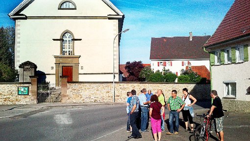 Die Grünen erkunden die Gegebenheiten in Ostdorf.  Foto: Privat Foto: Schwarzwälder-Bote