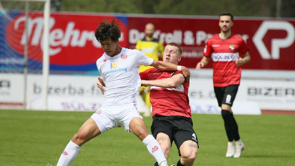 Heimspiel der TSG Balingen So will Interimstrainer Denis Epstein das Spiel gegen Mainz 05 II angehen - Sport