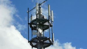 Neuer Mobilfunkmast soll Funkloch auf B 33 schließen