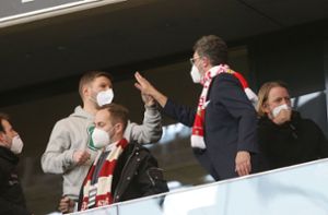 Neue Gemeinsamkeit beim VfB Stuttgart? Thomas Hitzlsperger (li.) und Claus Vogt Foto: Baumann