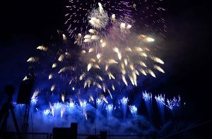 Ein spektakuläres Feuerwerk erlebten rund 15.000 Besucher der Flammenden Sterne Ostfildern am Samstagabend - wir haben in unserer Fotostrecke Impressionen der Show eingefangen. Das Festival findet bis Sonntag statt.  Foto: FRIEBE|PR/ Sven Friebe