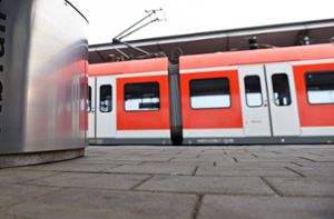 Die CDU Albstadt will ungeachtet dessen, ob die Talgangbahn wieder in Betrieb genommen wird, für Verkehrsentlastung im Talgang sorgen (Symbolbild). Foto: dpa