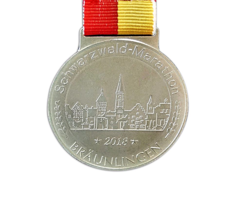 So sieht die diesjährige Medaille für die Läufer des 51. Schwarzwald-Marathons aus. Foto: Limberger Foto: Schwarzwälder Bote