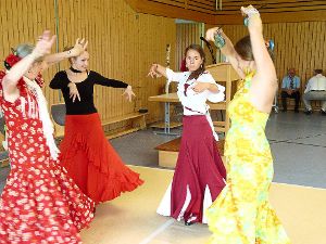 Die Flamenco-Tänzerinnen brachten einen exotischen Akzent in den Gemeindenachmittag. Foto: Eitel Foto: Schwarzwälder-Bote