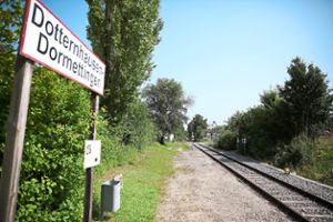 Die Haltestelle nahe dem Zementwerk: Dotternhausen will die Bahnstrecke Balingen-Schömberg erhalten. Foto: Maier Foto: Schwarzwälder Bote