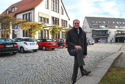 Marcel Hagenlocher bewirbt sich um eine zweite Amtsperiode als Bürgermeister von Mötzingen. Foto: Bernklau
