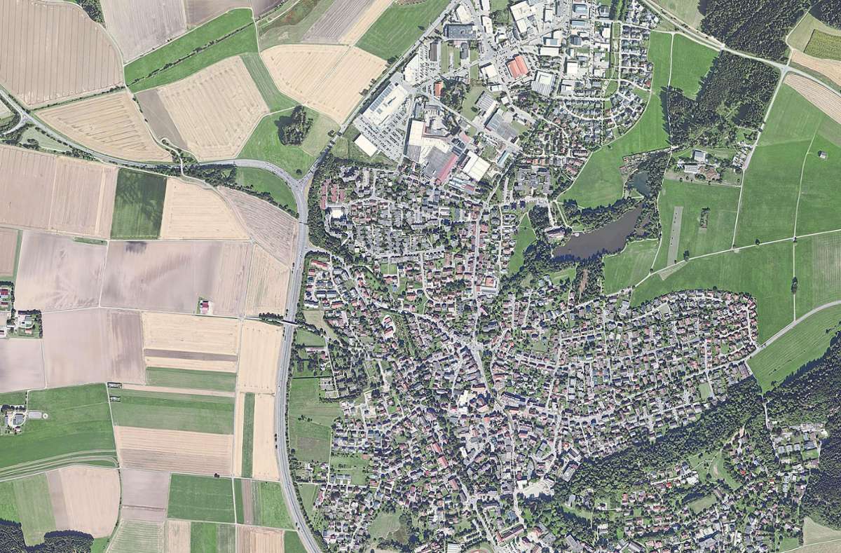 Bis in die 2000er-Jahre hinein wuchs Bad Dürrheim an seinem nordwestlichen und nördlichen Stadtrand am meisten, es entstanden Wohngebiete und Gewerbeflächen.