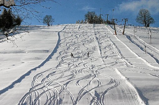 Der Schonacher Skilift Winterberg ist in dieser Wintersaison am Mittwoch erstmals in Betrieb. Foto: Archi: Eberl