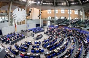 Der Plenarsaal des deutschen Bundestags in Berlin. Foto: dpa/Michael Kappeler