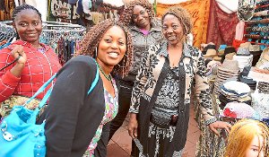 Beim Afrika-Fest werden viele Händler mit Waren von dem Kontinent erwartet. Foto: Archiv