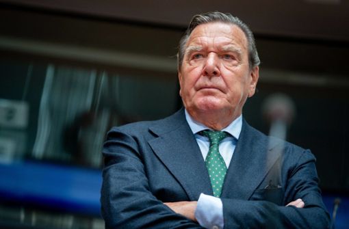 Altkanzler Gerhard Schröder ist verärgert. Foto: dpa/Kay Nietfeld