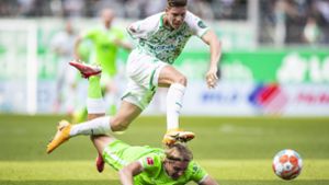 Dortmund gewinnt Spektakel bei Bayer - Wolfsburg weiter spitze