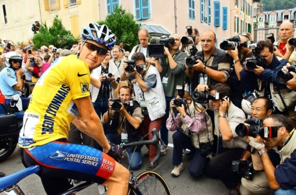 Der Blick zurück wird für Lance Armstrong immer unangenehmer: Die Karriere des früheren Radprofis basierte auf Lug und Trug. Foto: dapd
