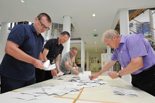 Es wird noch einmal gezählt: Am 10. Juli findet der zweite Wahlgang für das Amt des Hüfinger Bürgermeisters statt. Foto: Sigwart Foto: Schwarzwälder-Bote
