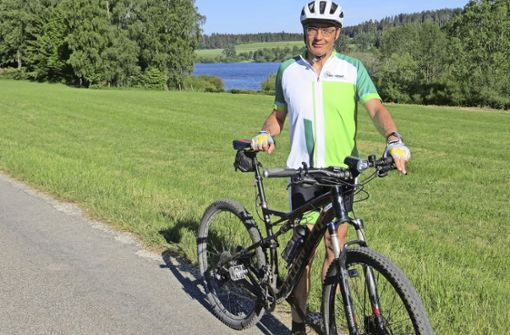 Wilfried Hepting beim Radfahren am Kirnbergsee. Foto: Lutz Rademacher