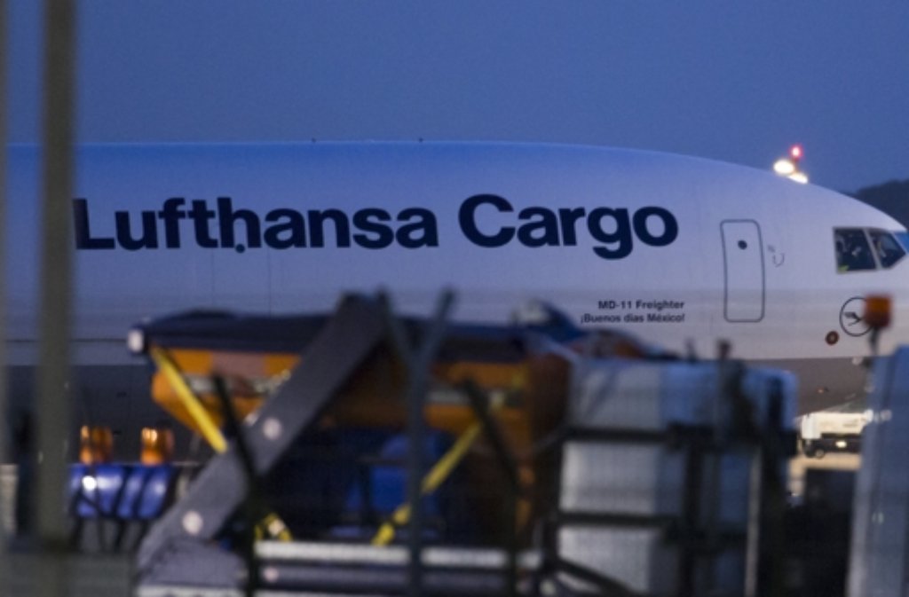 Die ersten Germanwings-Opfer sind nach Deutschland gebracht worden.