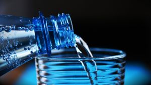 Warum hat Mineralwasser ein Ablaufdatum?