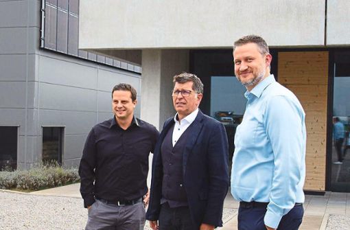 Solera-Geschäftsführer Reiner Stauss, Thomas Preuhs, Geschäftsführer der Thomas Preuhs Holding, und Wolfgang Strobel. Foto: Preuhs