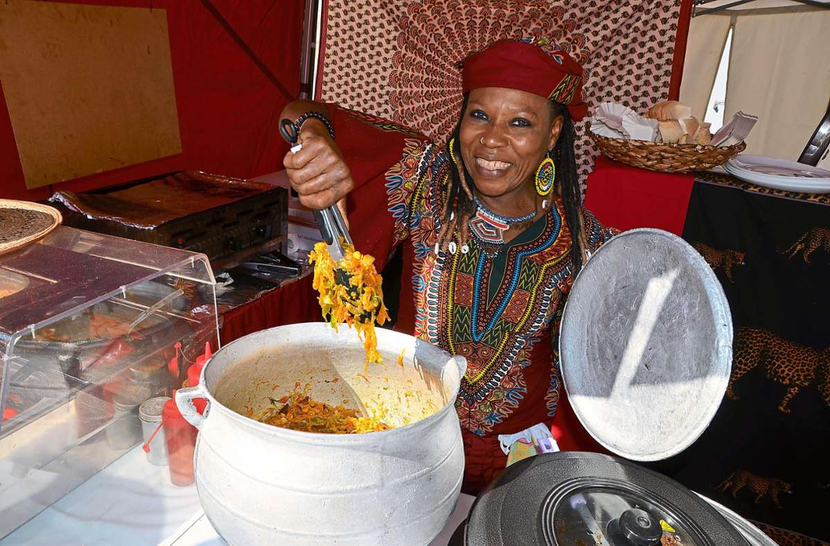 Spezialitäten aus Westafrika schmeckten vielen Besuchern. Foto: Schwark