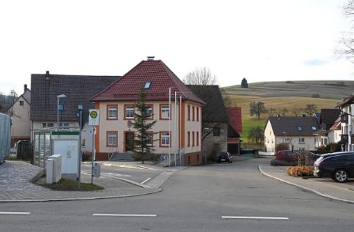 Die Gestaltung des Rathausplatzes durch den Ortschaftsrat soll in diesem Jahr wieder aufgenommen werden. Foto: Schwenk