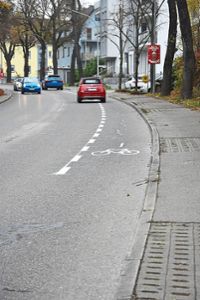 Auf der Tuttlinger Straße in Rottweil ist jetzt schon ein Fahrradschutzstreifen zu besichtigen. Archiv-Foto: Stadt Rottweil Foto: Schwarzwälder Bote