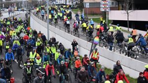 Fahrrad-Demo für bei Unfall gestorbenen Aktivisten