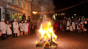 Fasnetende in Triberg: Narren verbrennen Fasnet gemeinsam