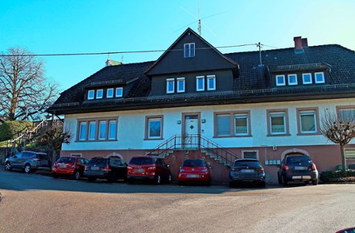 Der ehemalige Badische Hof in Welschensteinach wird derzeit von einer Flüchtlingsfamilie bewohnt. Er soll umgebaut werden, um eine Kleinkindgruppe des Kindergartens beherbergen zu können. Foto: Störr