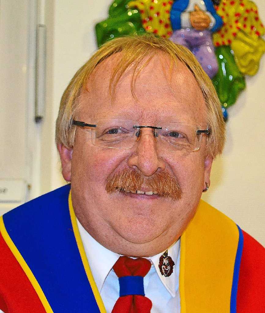 Guido Blessing wurde zum Ehrenvorsitzenden der Südstadt-Clowns ernannt.